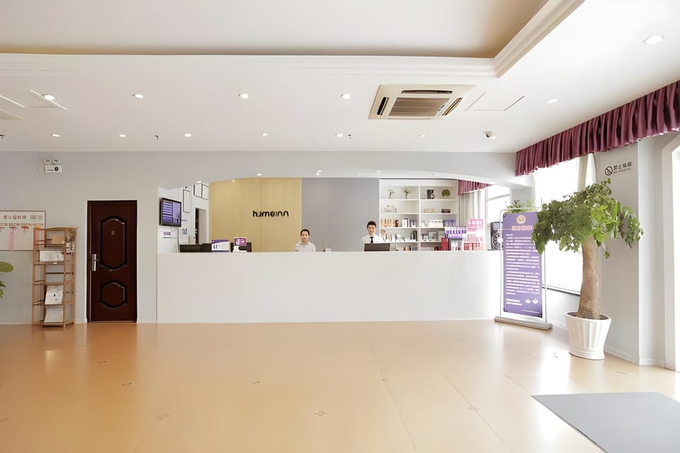 Home Inn Xiaoshan Yinlong Department  Renmin Road Metro Station Hotel in Hangzhou