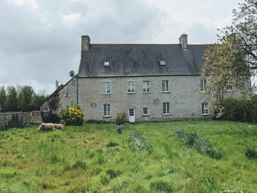 Chambre Des Pres a la ferme de Franqueville Hotel in Normandy
