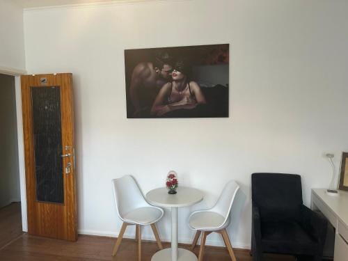 Friend House Hotel in Brussels