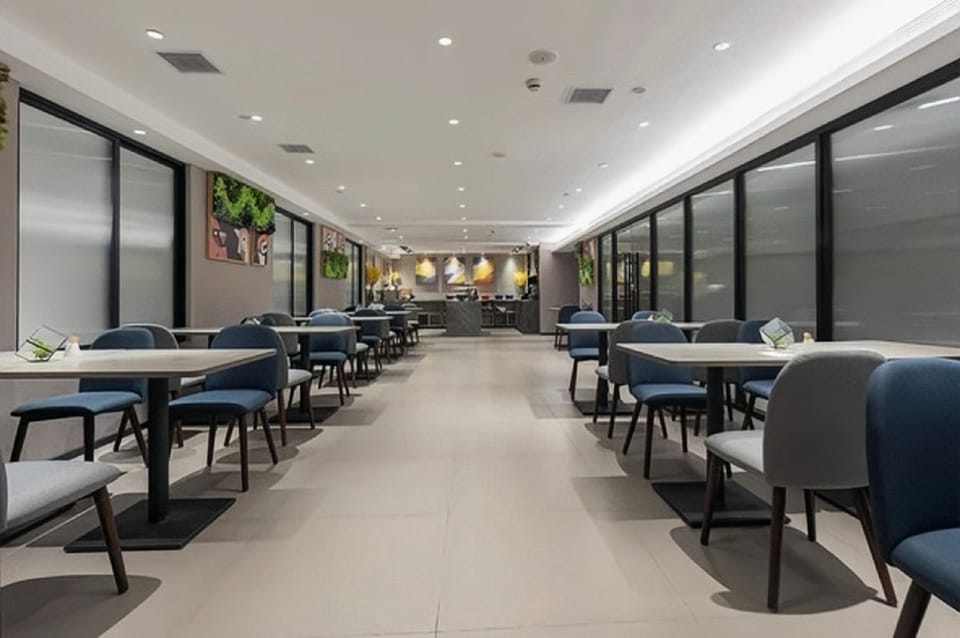 Home Inn Style Shanghai Caohejing Guilin Park Metro Station Hotel in Shanghai