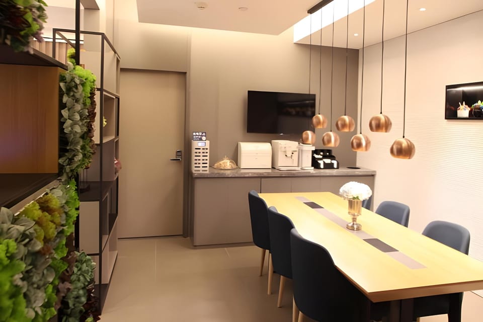 Home Inn Style Shanghai Changfeng Park Daduhui Road Metro Station Hotel in Shanghai