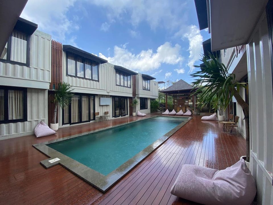 Allende Canggu Hotel in North Kuta