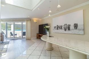 Bedroom Apartment - Beach Club Hotel in Cape Town
