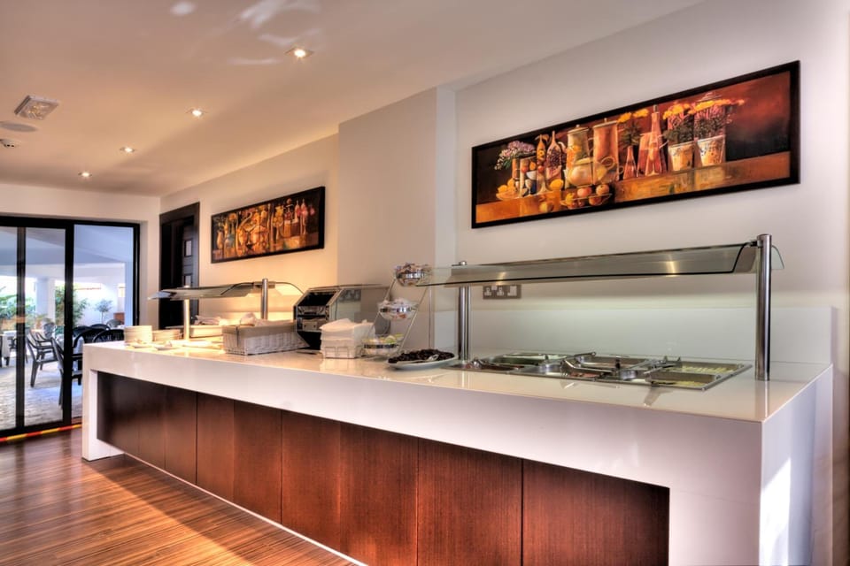 Livadhiotis City Hotel Hotel in Larnaca