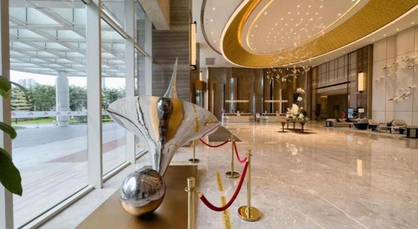 White Swan Hotel Zhanjiang Hotel in Guangdong