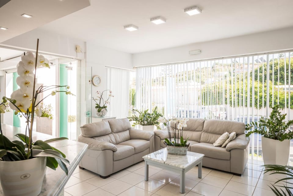Kristall Suites Apartment hotel in Crete
