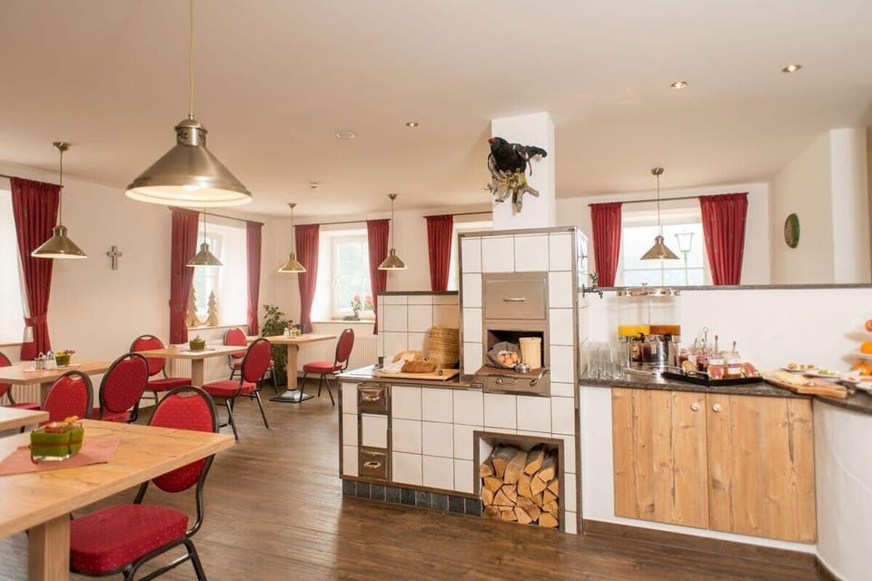 Landhaus Hubertus Wellness & Breakfast Apartment hotel in Schladming