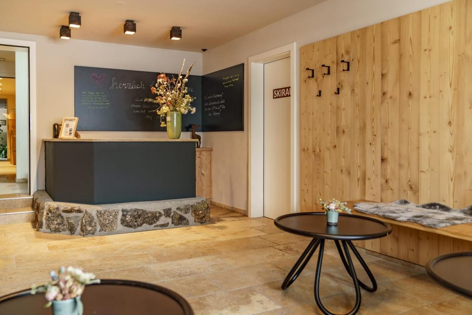 Landhaus Hubertus Wellness & Breakfast Hotel in Schladming