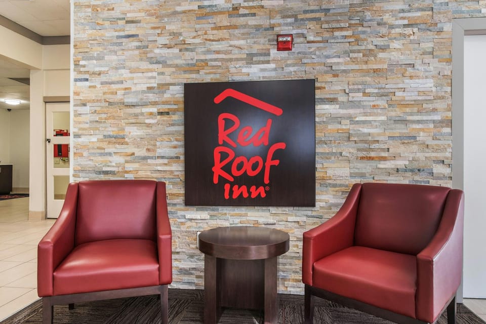 Red Roof Inn Seattle Airport - SEATAC Hotel in SeaTac