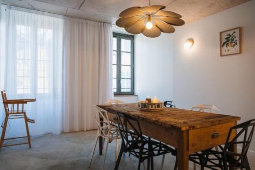 Maison des Cassiers By Les Fleurines Hotel in Villefranche-de-Rouergue