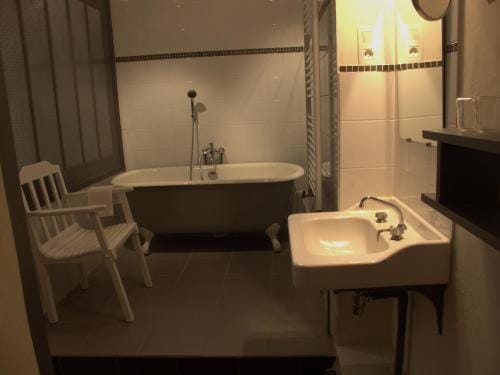 Chambres d'hotes L'Epicurium Hotel in Auvergne-Rhône-Alpes