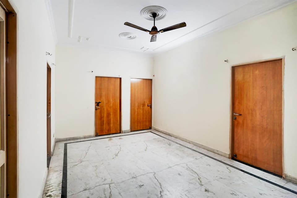 HOTEL O JVL Hotel in Noida
