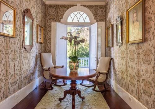 Linden - A Historic Bed and Breakfast Hotel in Natchez