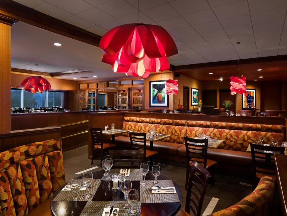 Sheraton Springfield Monarch Place Hotel Hotel in West Springfield