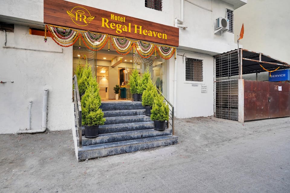 Hotel Regal Heaven Hotel in Pune