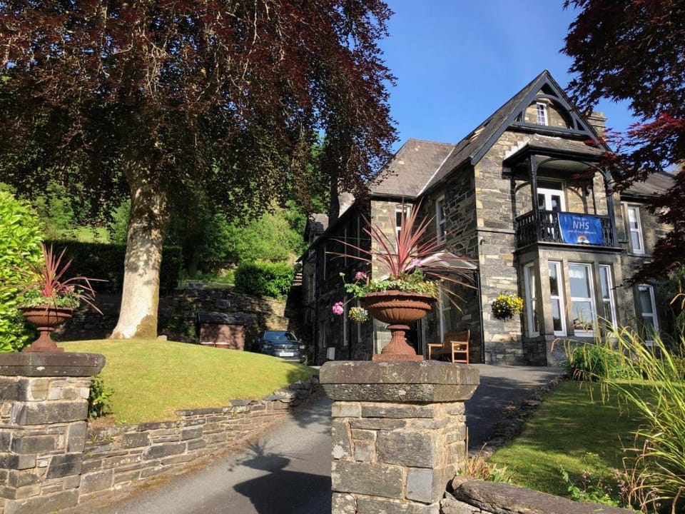 Mary's Court Guest House - Mairlys Hotel in Betws-y-Coed