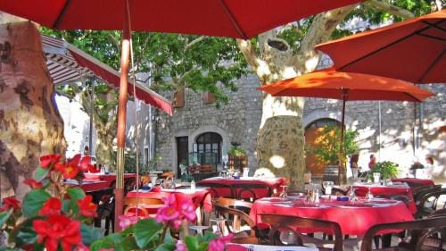 Les Voutes - Location de Chambres a Lanas en sud Ardeche pres d'Aubenas, Ruoms et la Grotte Chauvet Hotel in Balazuc