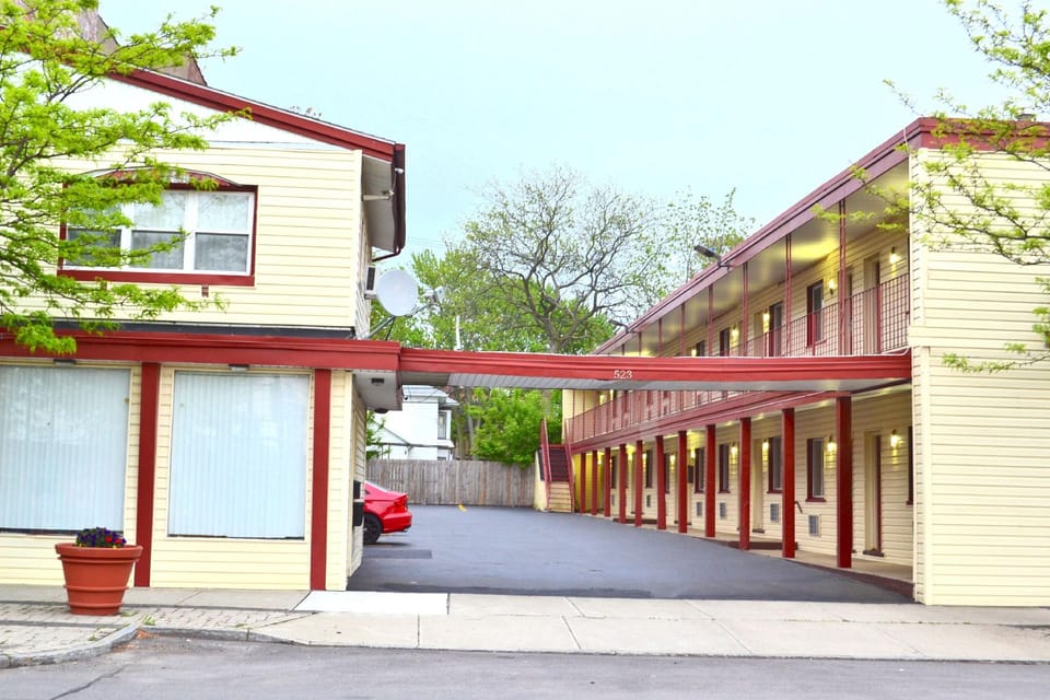 Passport Inn Niagara Falls Hotel in Niagara Falls