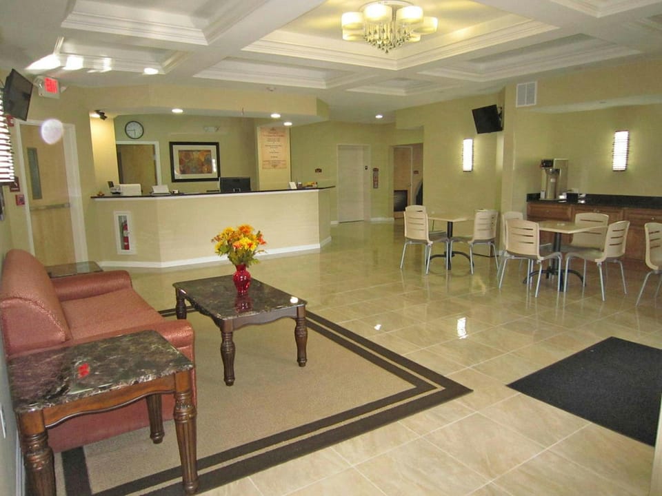 Red Carpet Inn And Suites Monmouth Jtc Hotel in Franklin Township