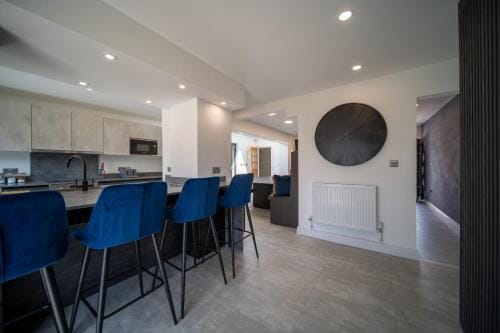 20 Guest Luxury Stay - Private Pool, Hot Tub & Gym Hotel in Lytham St Annes