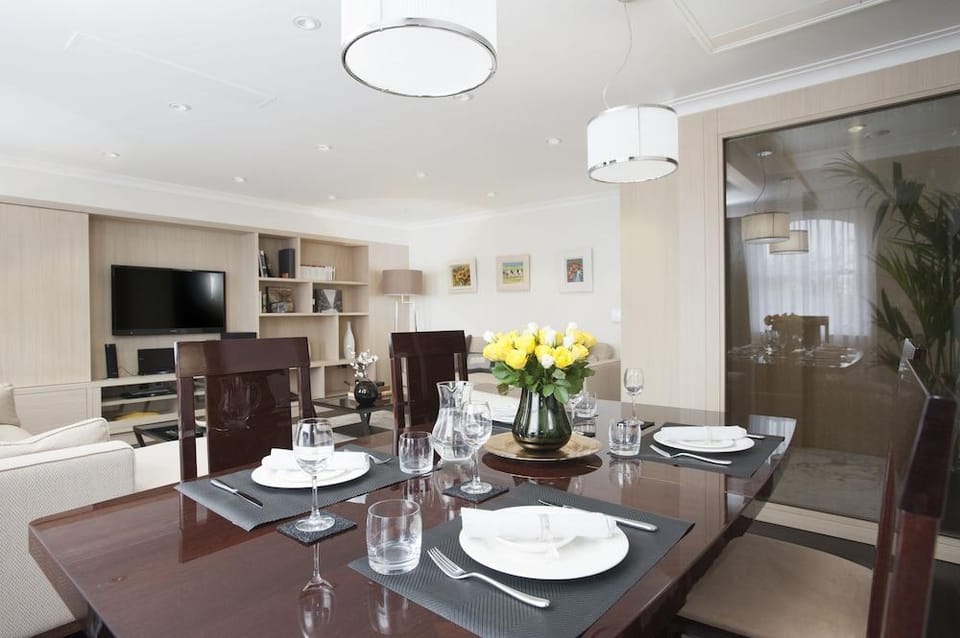 Claverley Court Hotel in City of Westminster