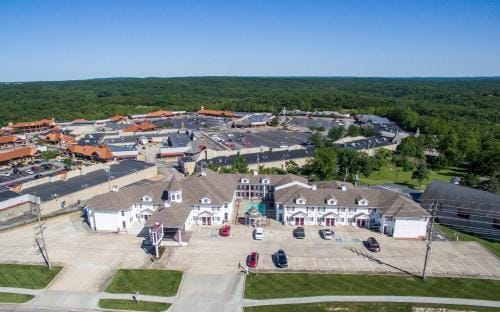 Osage Village Inn Inn in Osage Beach