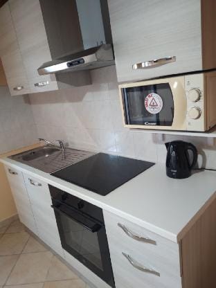 Little House Hotel in Bracciano