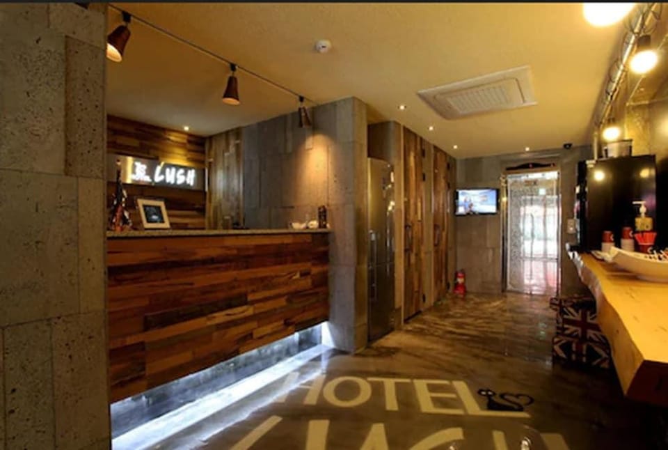 Hwagok Lush Hotel  Hotel in Seoul