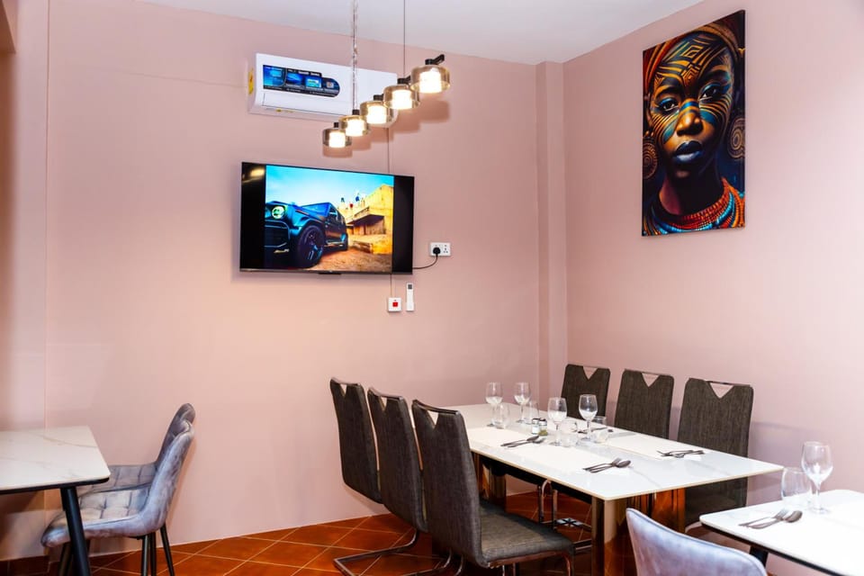 MAAT Luxury Homes  Apartment hotel in Accra