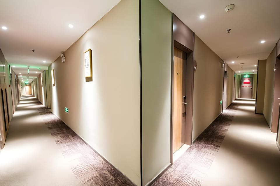 Home Inn Neo Beijing South Station Caoqiao Metro Station Hotel in Beijing