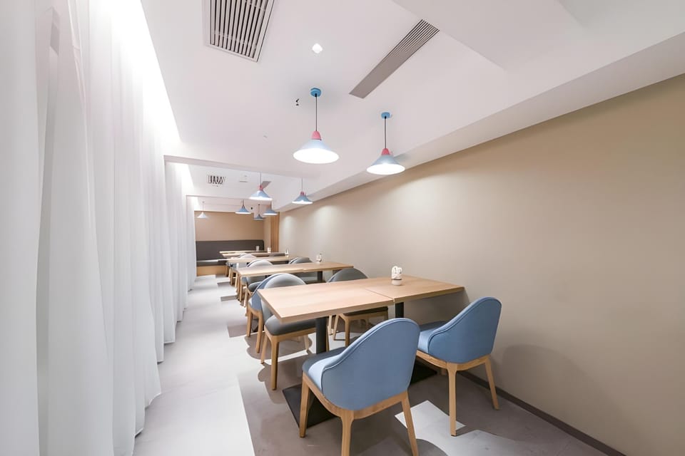 Home Inn Neo Beijing Shichahai Drum Tower Jiaodaokou Hotel in Beijing