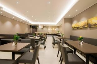 Home Inn Plus Hangzhou Future Science and Technology City West Railway Station Hotel in Hangzhou