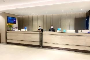 Home Inn Plus Hangzhou Future Science and Technology City West Railway Station Hotel in Hangzhou