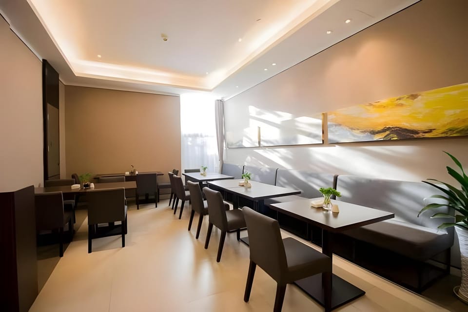 Home Inn Plus Hangzhou Sijiqing Qianjiang New City Qingjiang Road Hotel in Hangzhou