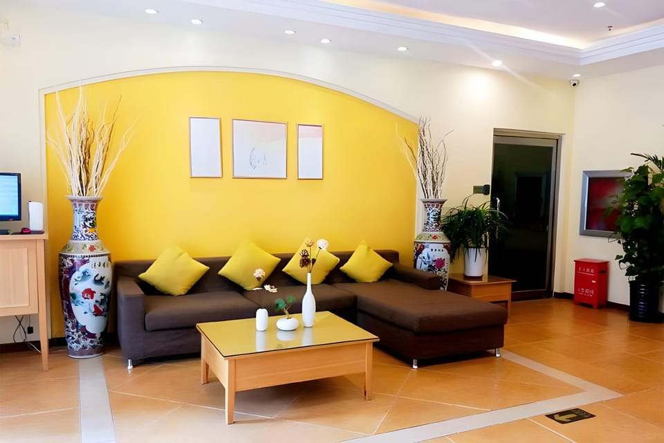 Home Inn Beijing Shunyi Center Metro Station Hotel in Beijing