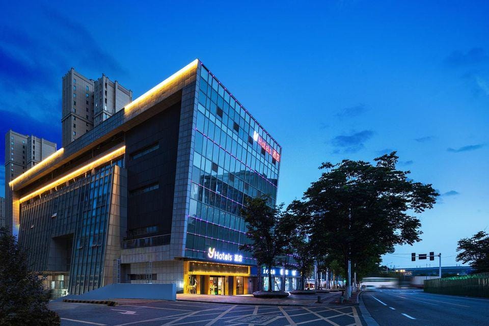 Motel Nanjing Jiangning University Town Longmian Avenue Metro Station Hotel in Nanjing