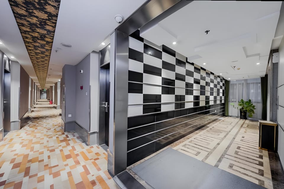 Motel Nanjing Jiangning University Town Longmian Avenue Metro Station Hotel in Nanjing