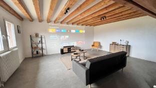 Loft Au Pied Des Vignes Hotel in Bourgogne-Franche-Comté