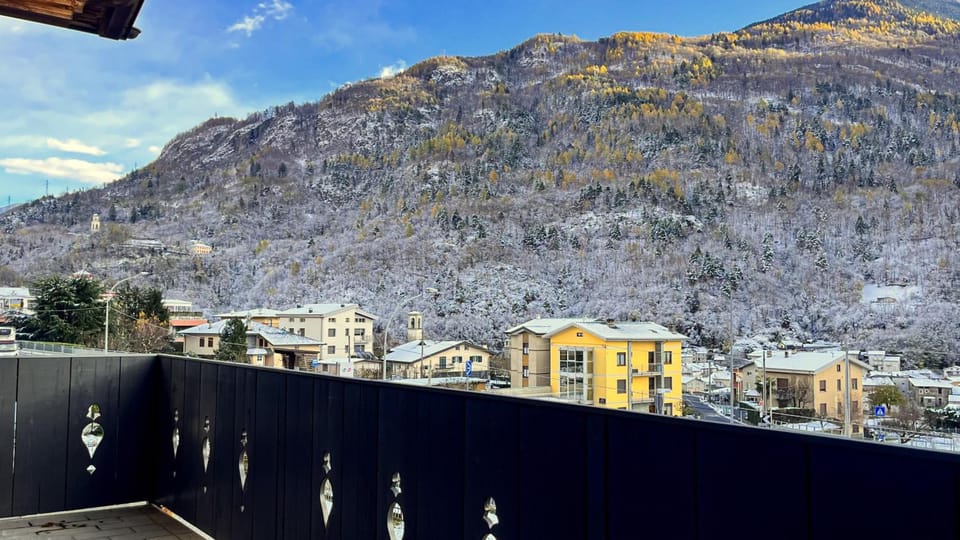 Agarthi Suites - Valtellina Hotel in Province of Brescia