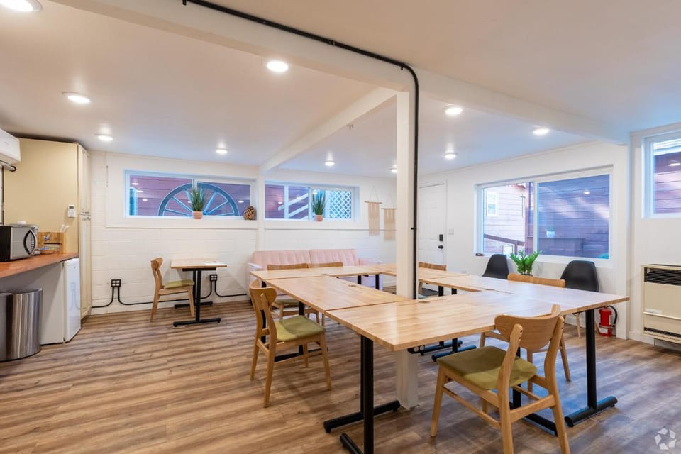 Grand Pine Cabins Hotel in Wrightwood