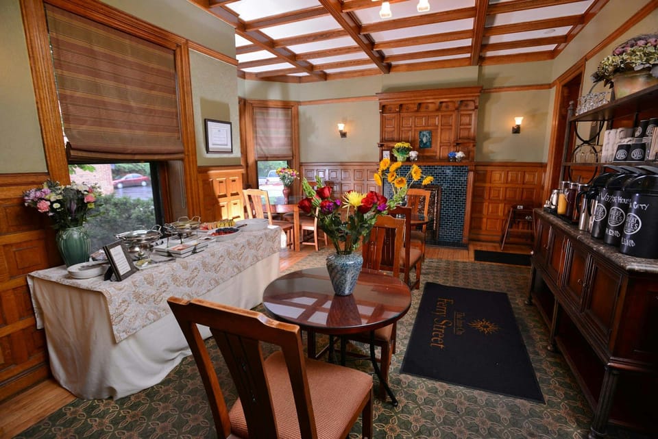 The Inn on Ferry Street Hotel in Detroit