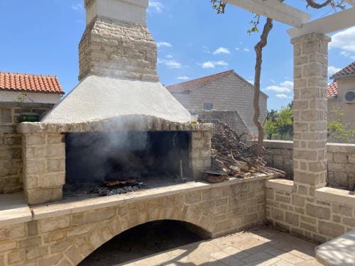 Guest House Meri Hotel in Bol