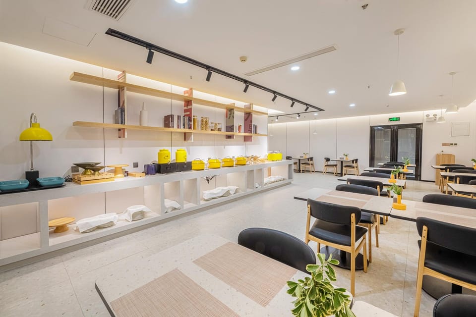 Home Inn Style Golden Nanjing Hexi Jinying Yingtian Street Metro Station Hotel in Nanjing