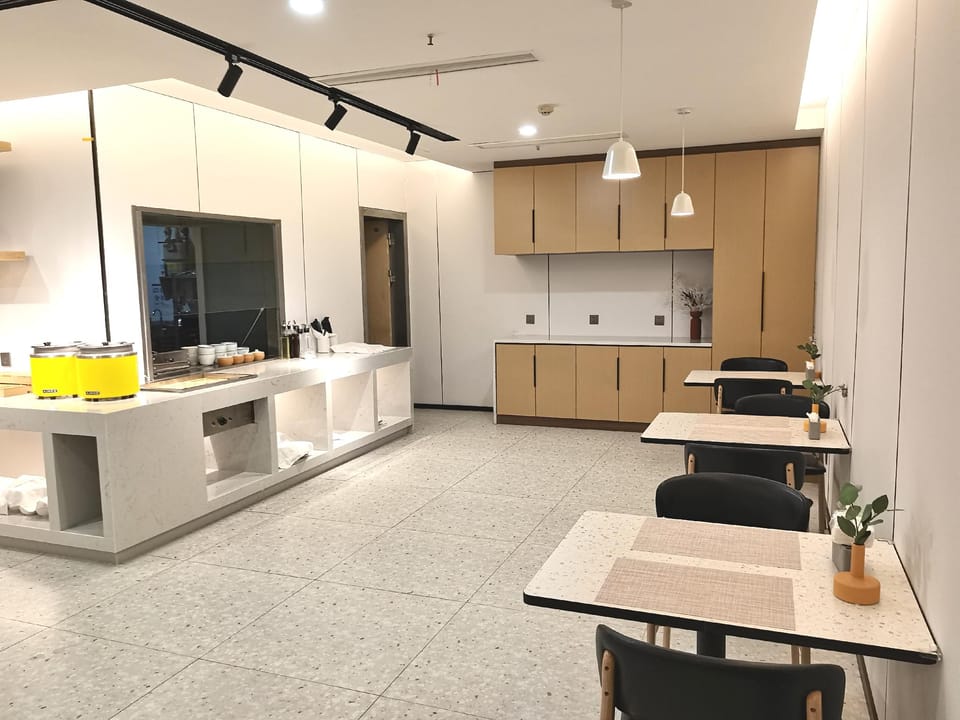 Home Inn Style Golden Nanjing Hexi Jinying Yingtian Street Metro Station Hotel in Nanjing