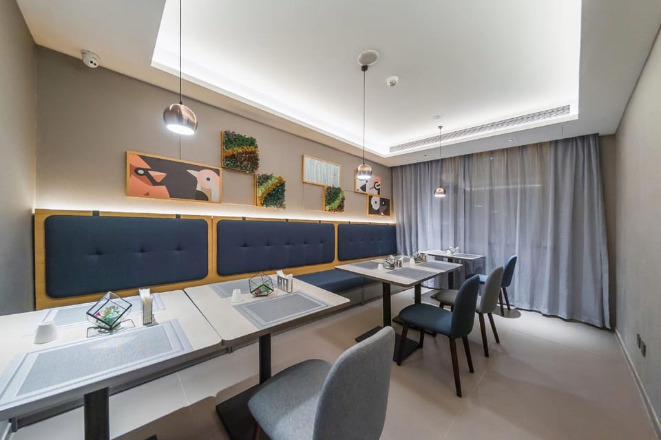 Home Inn Style Golden Beijing Tsinghua University East Gate Hotel in Beijing