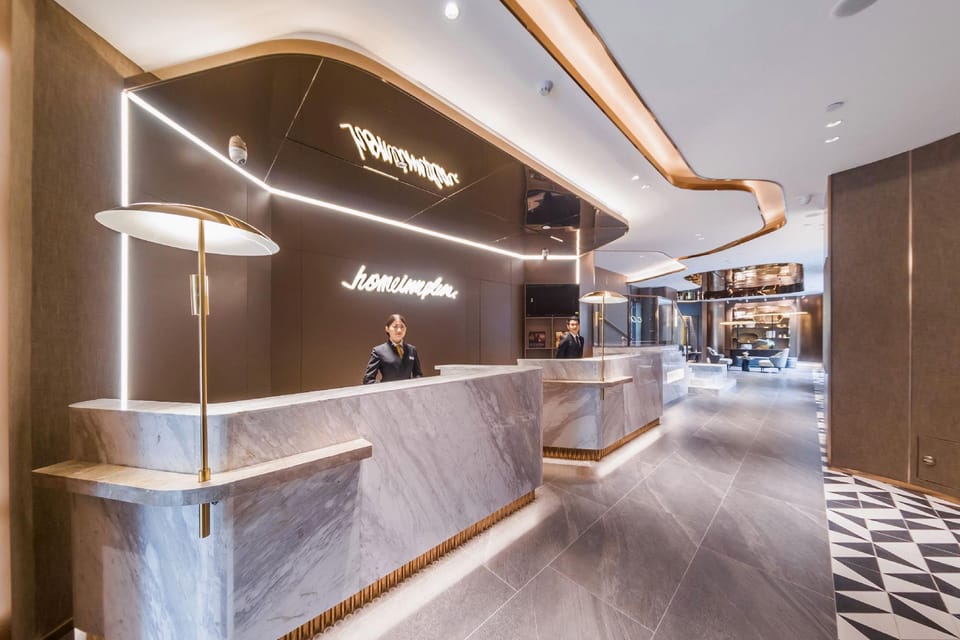 Home Inn Plus Guangzhou Tianhe Sports Center Zhengjia Plaza Hotel in Guangzhou