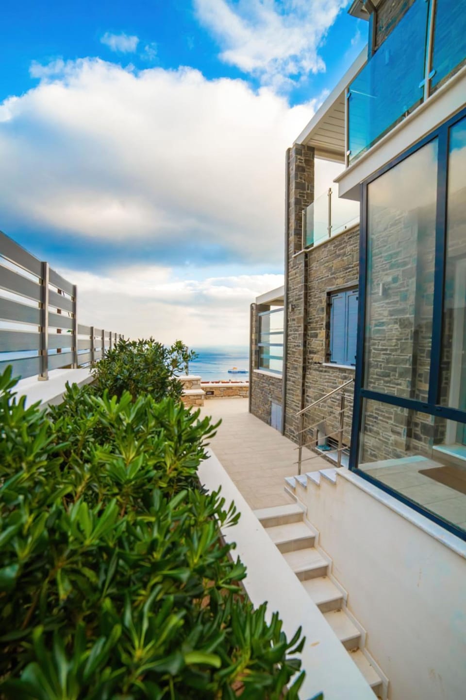 Tsapelas Villas Resort in Icaria