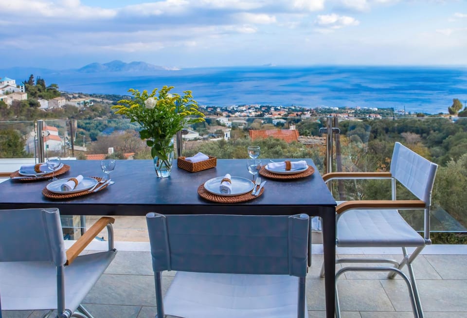 Tsapelas Villas Resort in Icaria