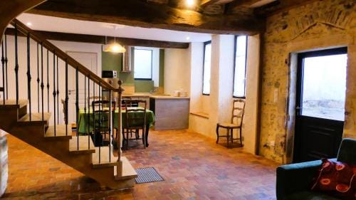 Sancerre centre, Appartement duplex et ou Chambre independante, modulable Hotel in Sancerre