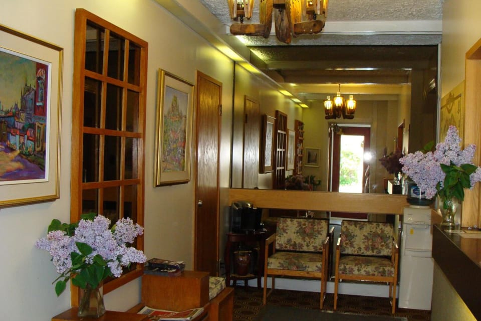 Au Petit Hotel Hotel in Quebec City